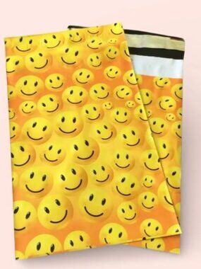 Smile Emoji Polymailers 10 x 13 Set of 10